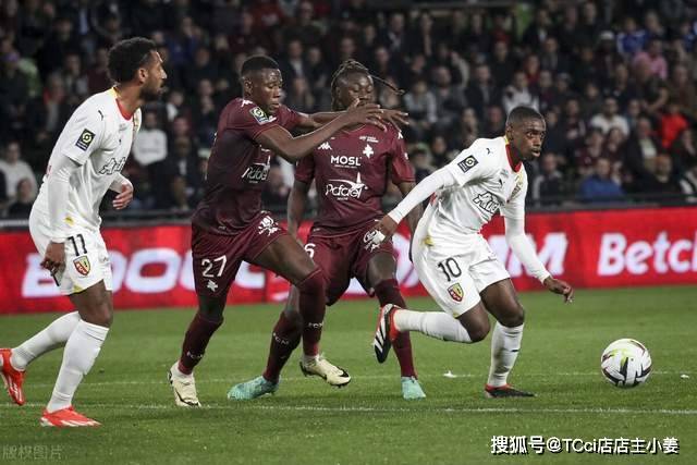 希罗34分热火力克骑士 黄蜂险胜步行者止8连败