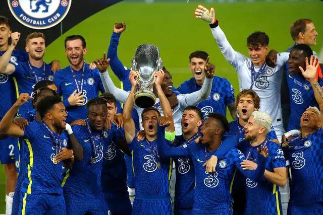 泰晤士报：曼联接近任命阿莫林 范尼可能只带一场