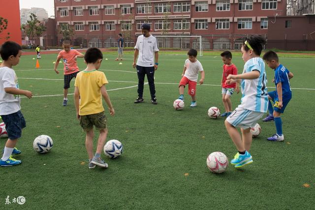 状元对飙合轰93分活塞擒森林狼 76人大胜篮网